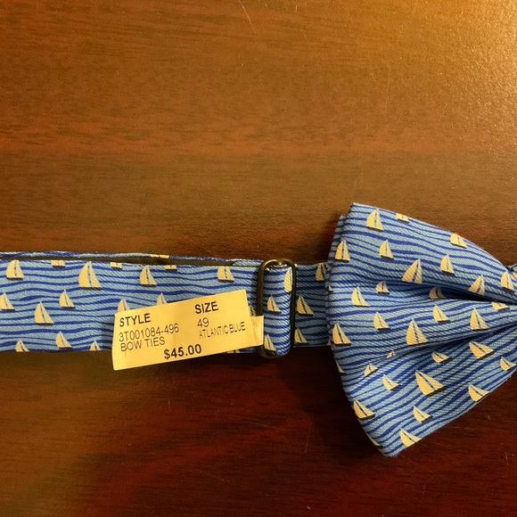Vineyard Vines Bow tie - Picture 2 of 3